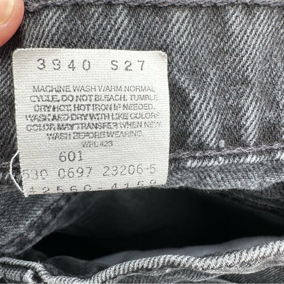 Vtg Levis 560 Orange Tab Black Jeans Mens Tapered Leg Loose Fit Black 34W 32L - Picture 3 of 14